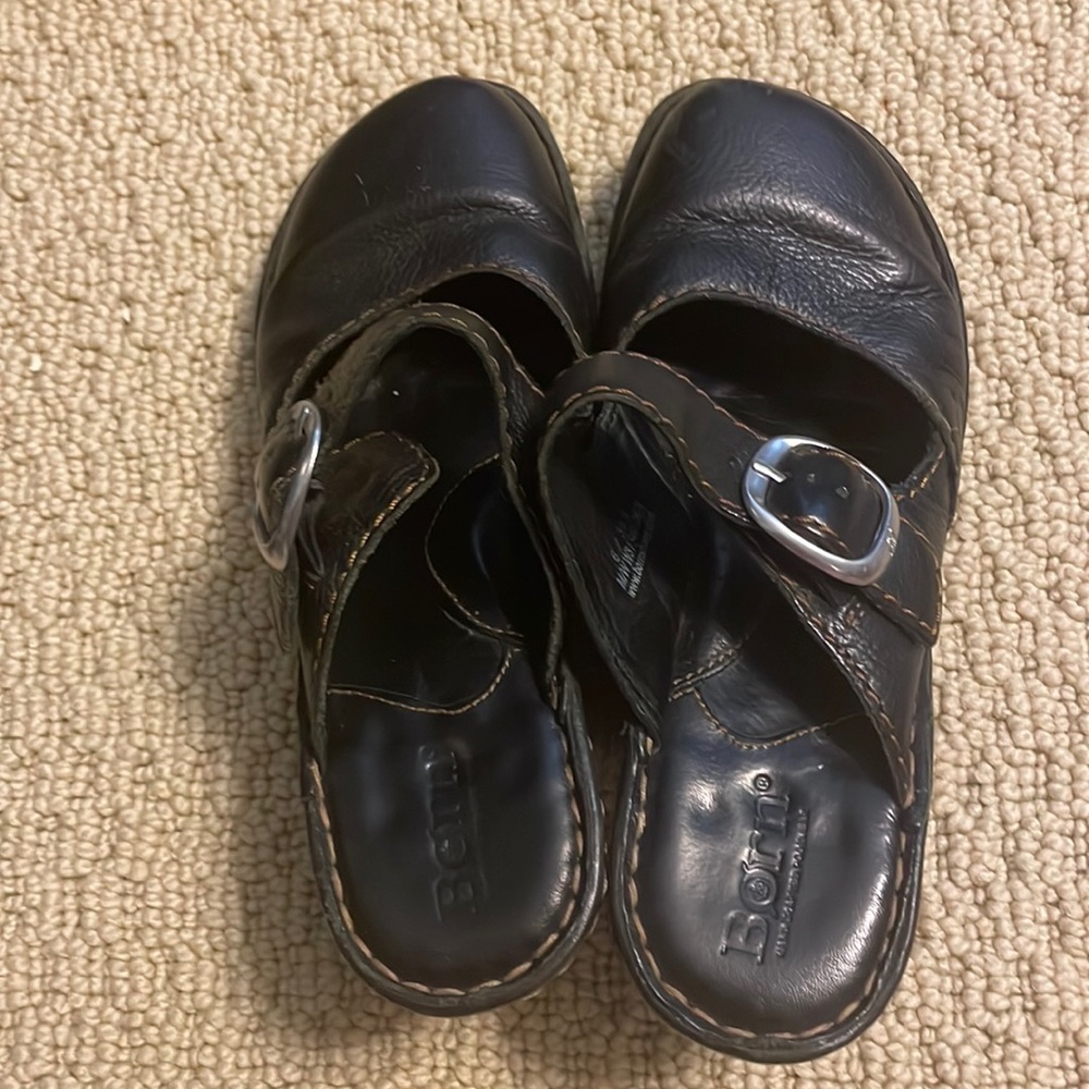 Born Clogs 36.5